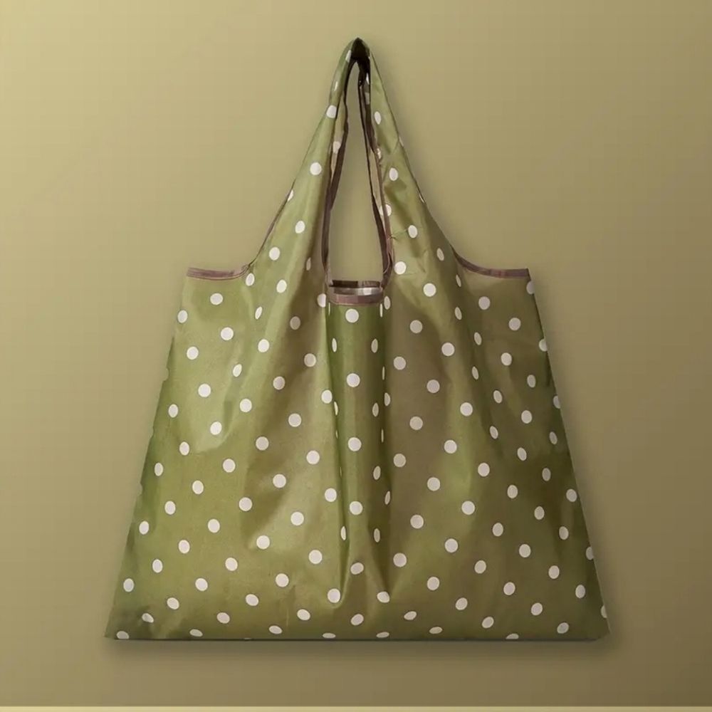Green polka-dot tote bag shopping carryon bag foldable collapsible